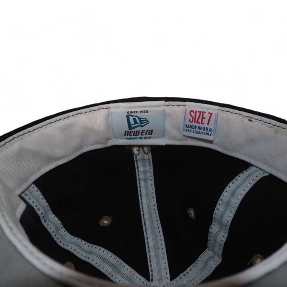 New Era Vintage 90s "O" Black / Gold / Red Fitted Hat Made in USA 7 - Picture 6 of 8